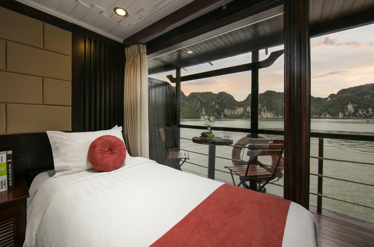 Halong Majestic Legend Cruise Hotel Ha Long Exterior photo