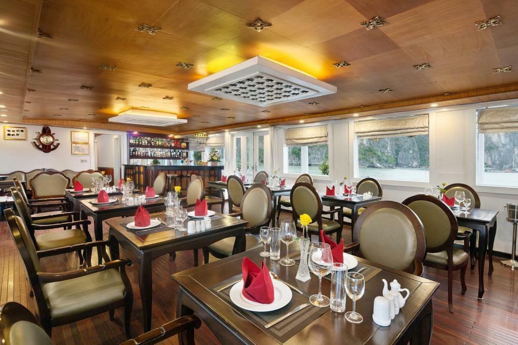 Halong Majestic Legend Cruise Hotel Ha Long Exterior photo